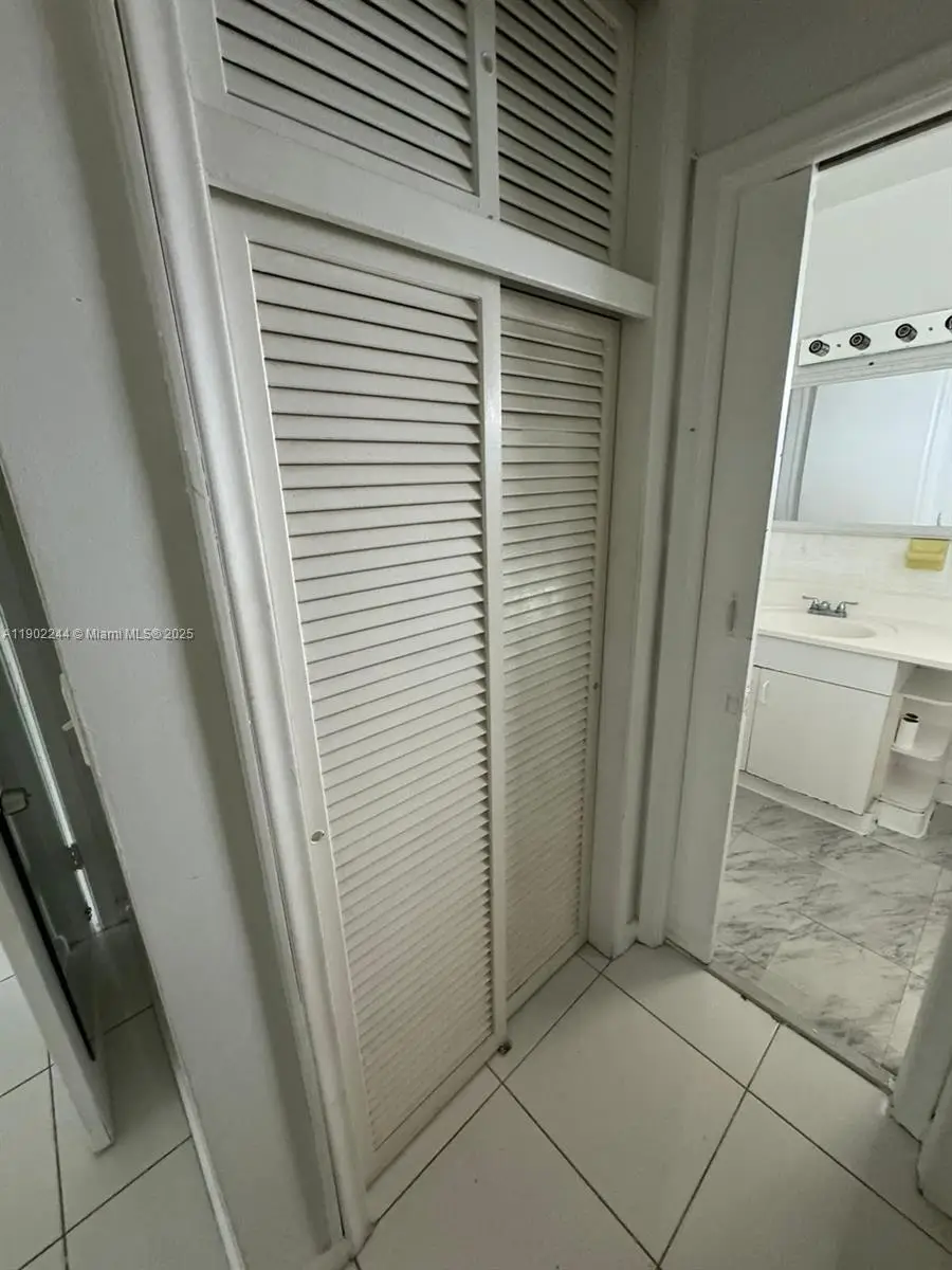 20201 NE 29th Ct #D329, Aventura, FL 33180 - #3