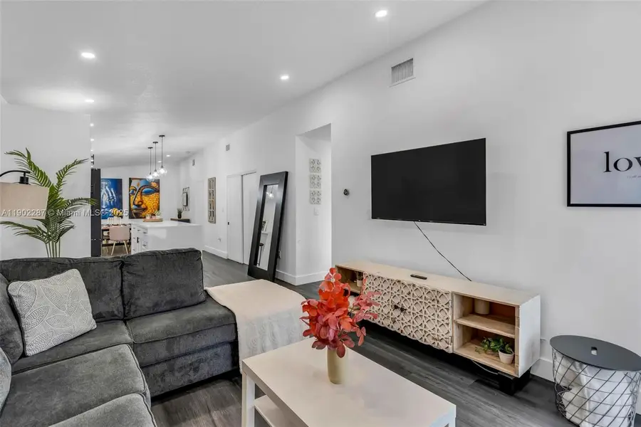 9174 NW 114th Ter, Hialeah Gardens, FL 33018 - Image #3