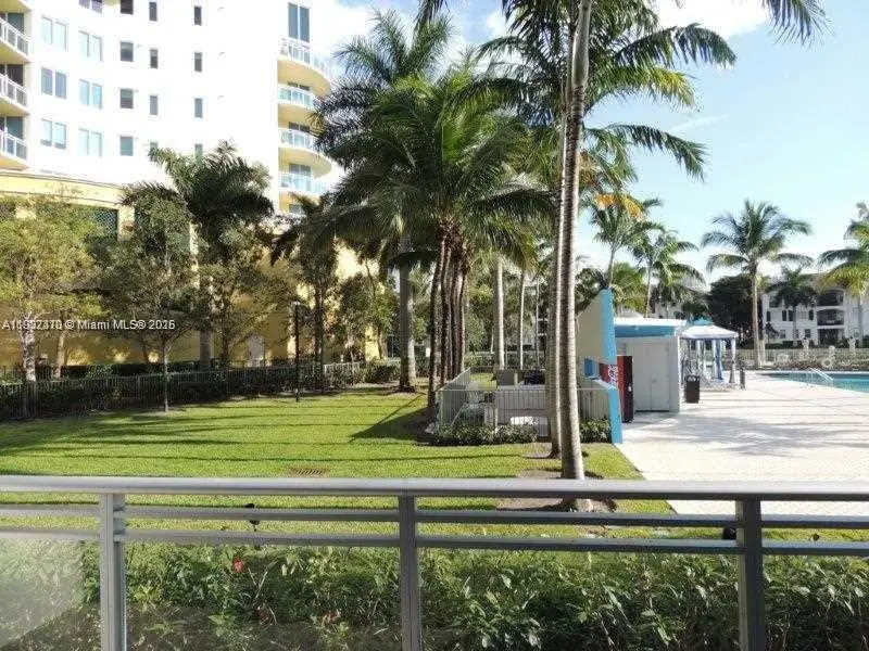 2950 NE 188th St #309, Aventura, FL 33180 - #2