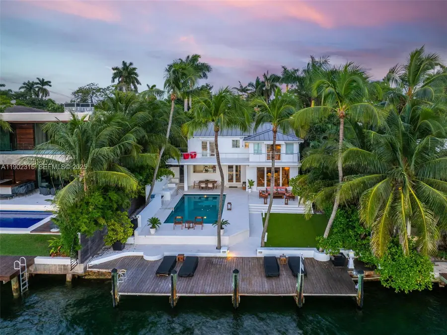 302 W San Marino Dr, Miami Beach, FL 33139 - Image #2