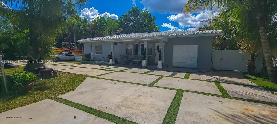 232 NE 160th St, Miami, FL 33162 - Image #2