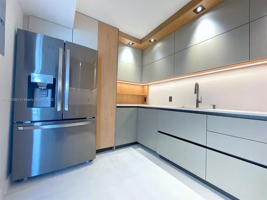 100 Bayview Dr #1901, Sunny Isles Beach, FL 33160 - Image #3