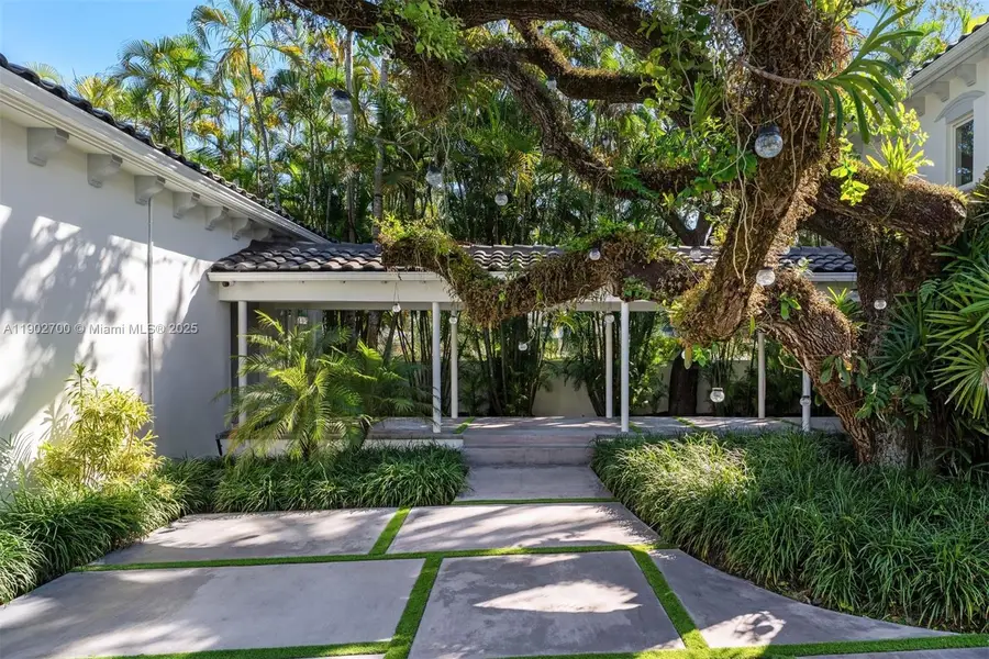 5770 SW 100th St, Pinecrest, FL 33156 - Image #3