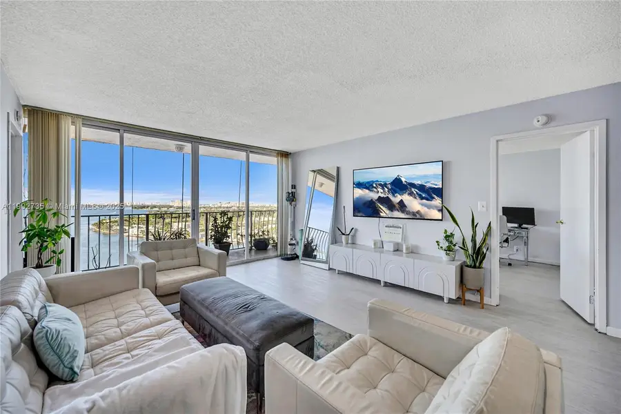 7601 E Treasure Dr #2412, North Bay Village, FL 33141 - Image #3