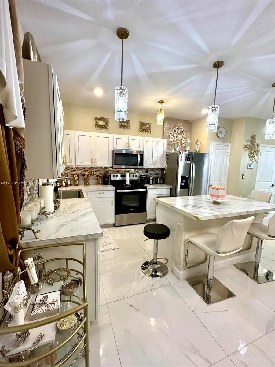 1130 SW 6th Ct #1130, Florida City, FL 33034 - Image #2