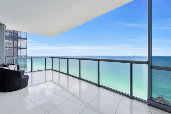 17121 Collins Ave #2906, Sunny Isles Beach, FL 33160