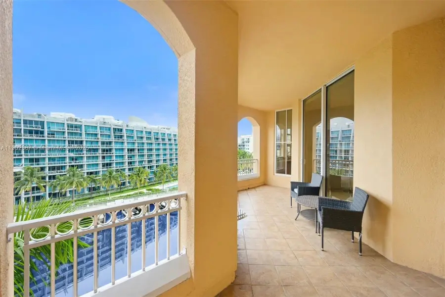 3001 NE 185 St #613, Aventura, FL 33180 - #2