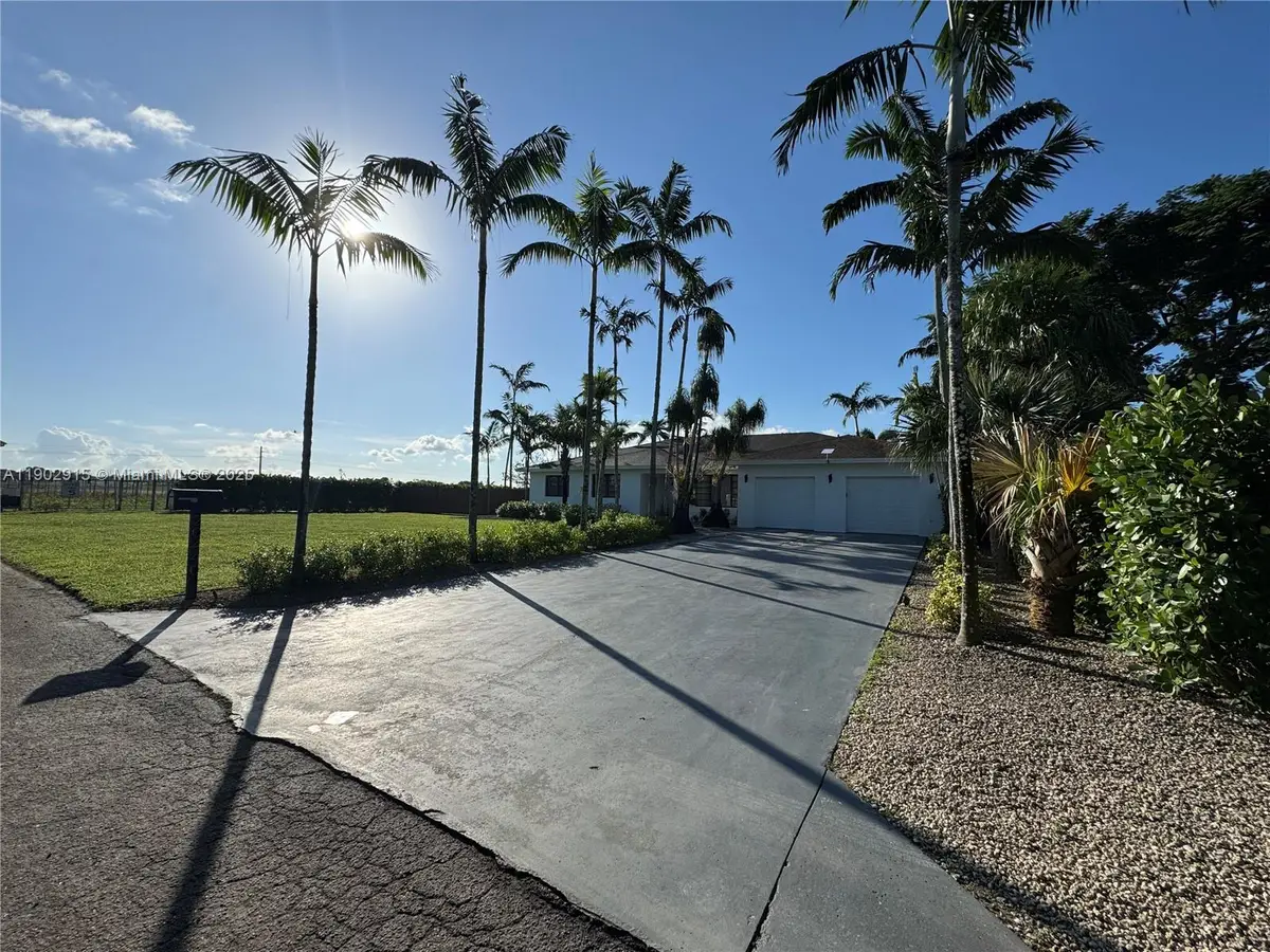 20440 SW 292nd St, Homestead, FL 33030 - Image #1