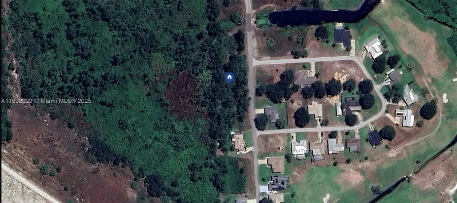 433 Claremont Ave, Lake Placid, FL 33852 - Image #2