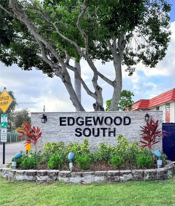 22805 SW 66th Ave #208, Boca Raton, FL 33428