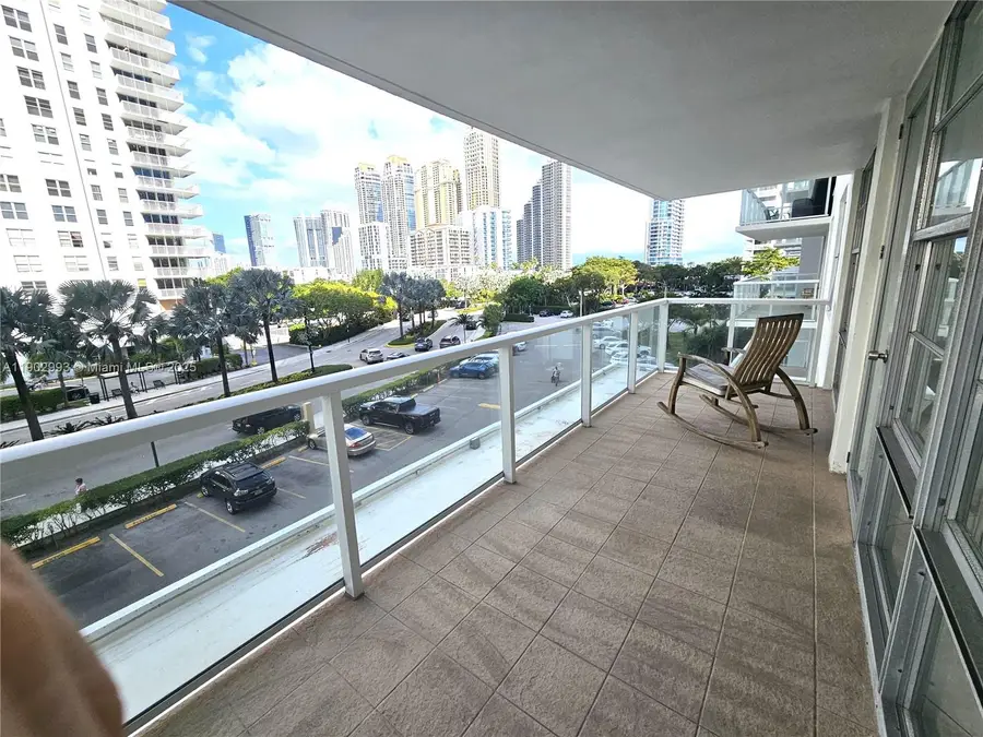 230 174th St #409, Sunny Isles Beach, FL 33160 - Image #3