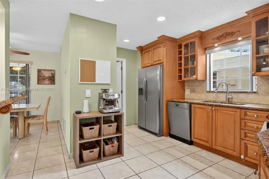 171 SW 79th Ave, Margate, FL 33068 - Image #2
