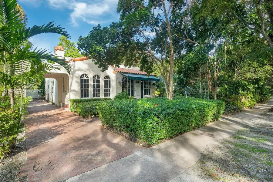 721 Majorca Ave, Coral Gables, FL 33134 - Image #2