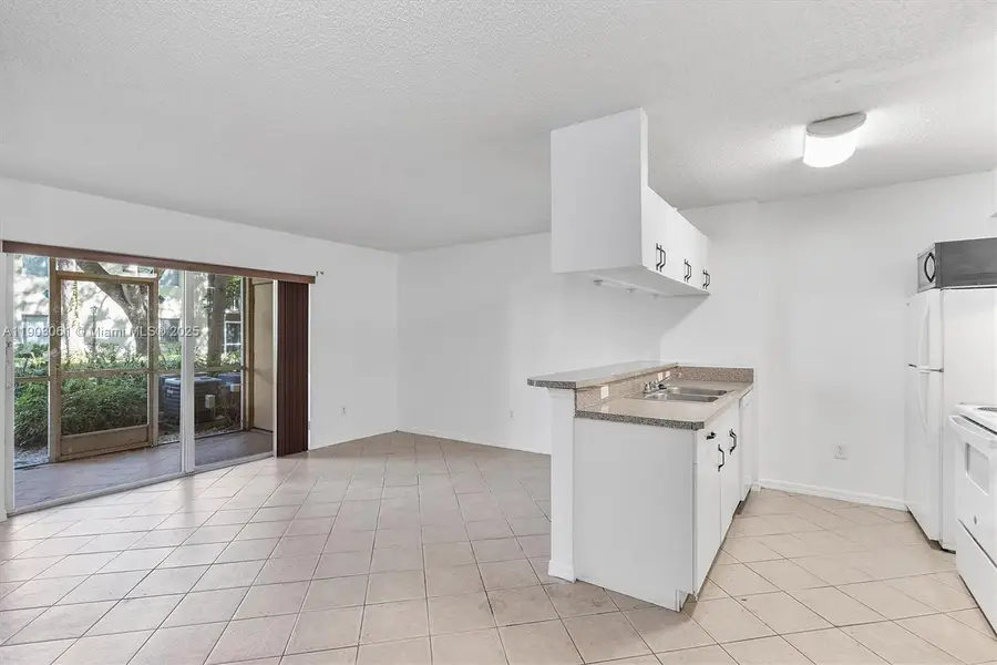450 S Park Rd #5-105, Hollywood, FL 33021 - Image #3