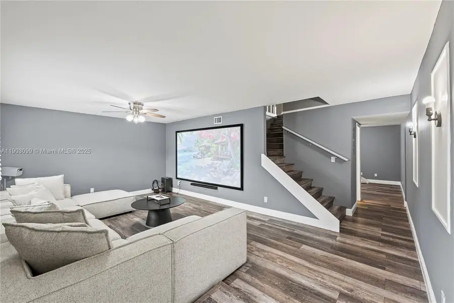 33 Madrid Ln #4-9, Davie, FL 33324 - Image #2