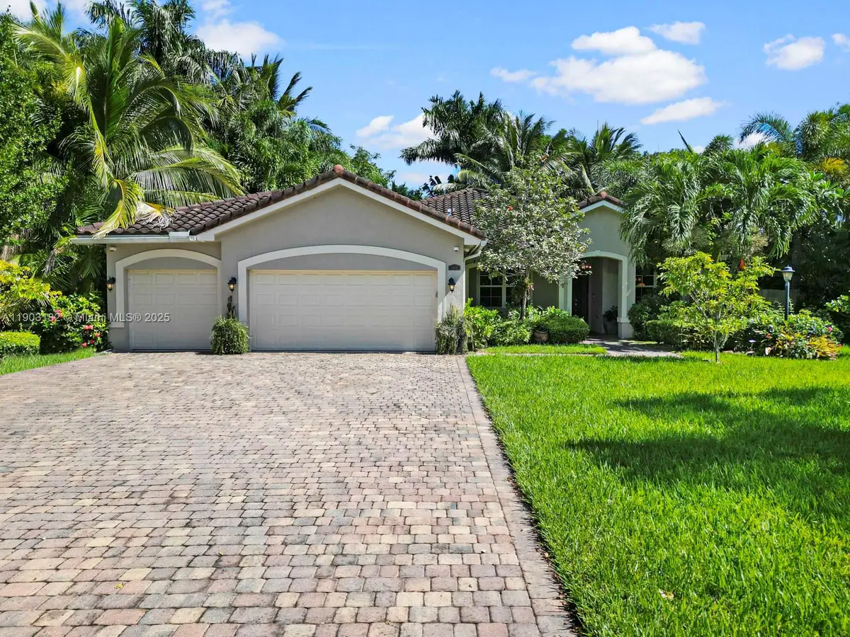 2101 NW 15th Ter, Homestead, FL 33030 - Image #1