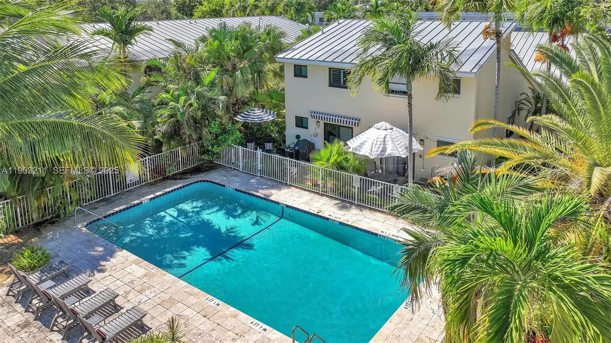 1455 Holly Heights Dr #17, Fort Lauderdale, FL 33304 - Image #1