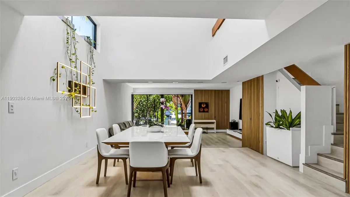 300 Poinciana Dr #702, Sunny Isles Beach, FL 33160 - Image #1