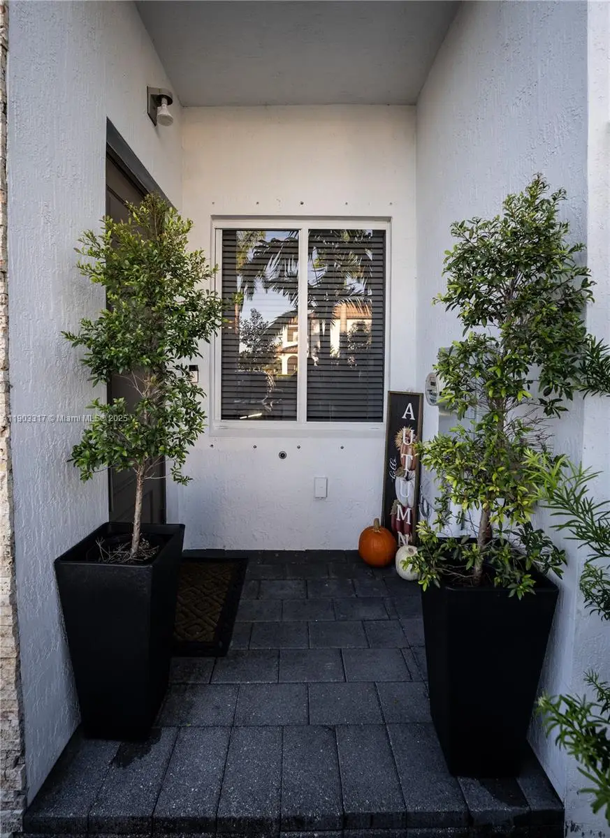 17534 SW 153rd Ave, Miami, FL 33187 - Image #2