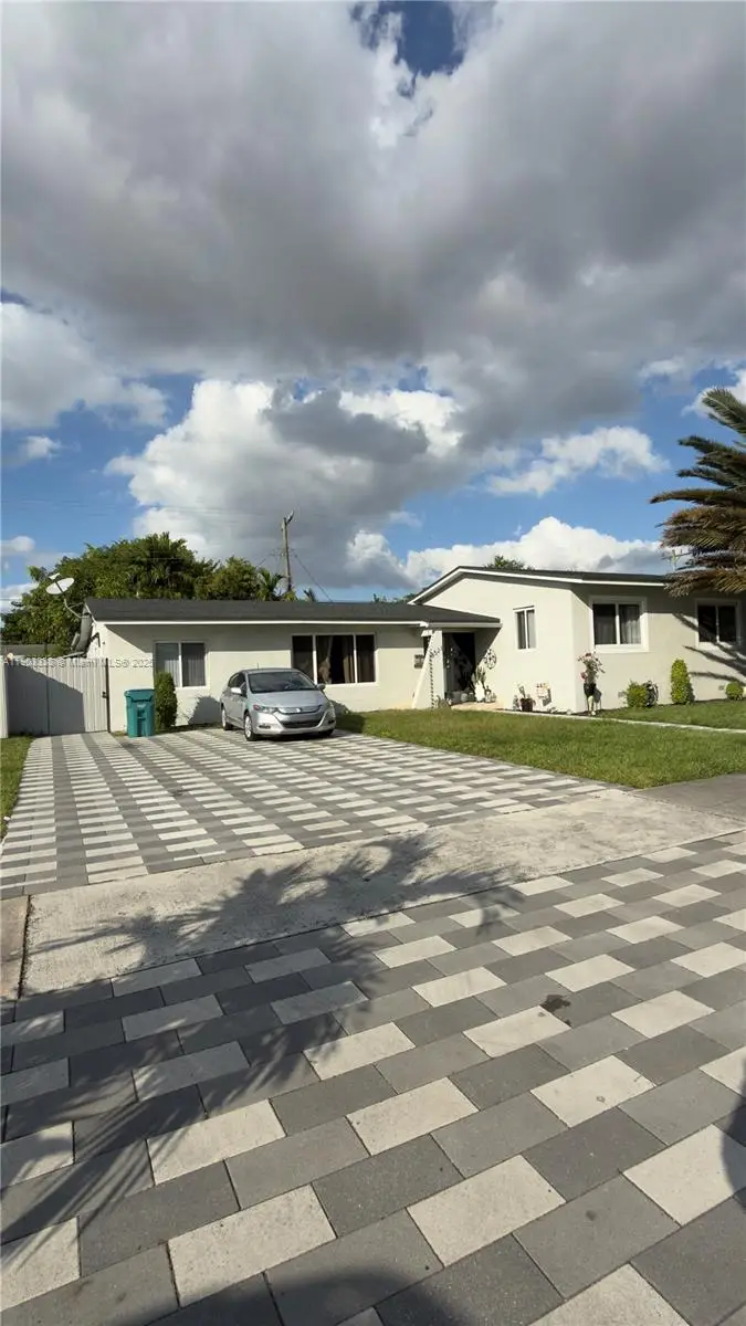 8521 SW 27th Ter, Miami, FL 33155 - Image #1