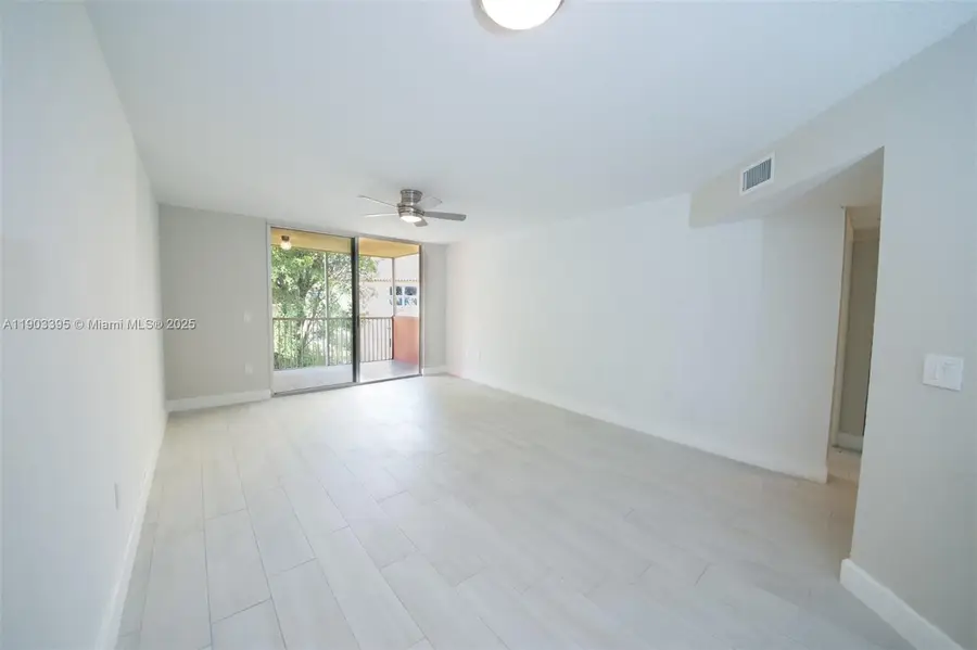 8323 Lake Dr #402, Doral, FL 33166 - Image #2