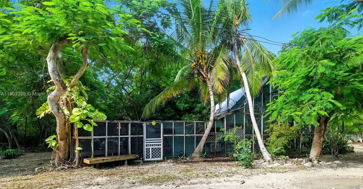 103 Tree Ln, Tavernier, FL 33070 - Image #1