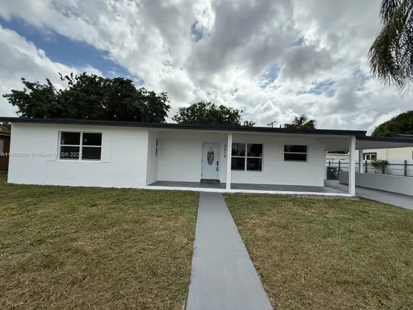 3010 NW 186th Ter, Miami Gardens, FL 33056
