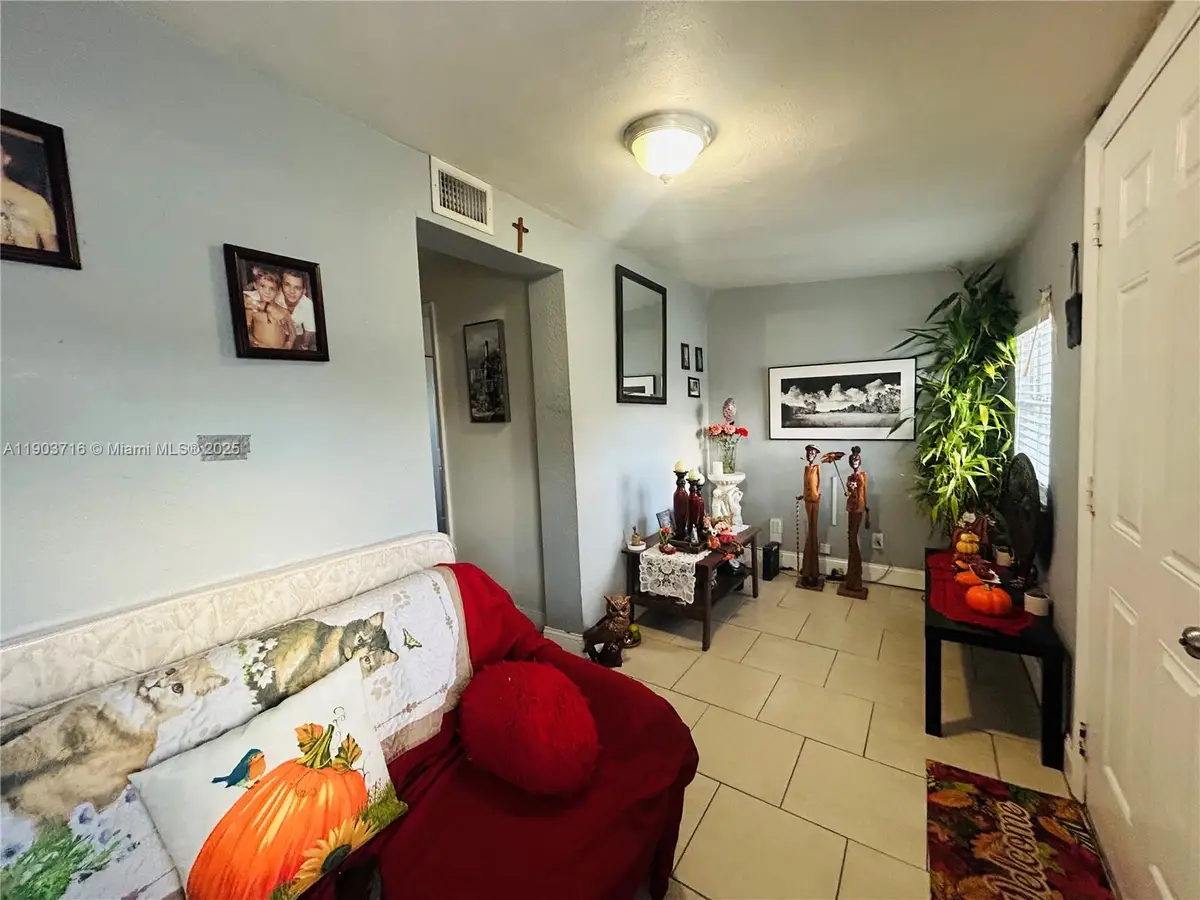 244 SW 36th Ave, Miami, FL 33135 - Image #1