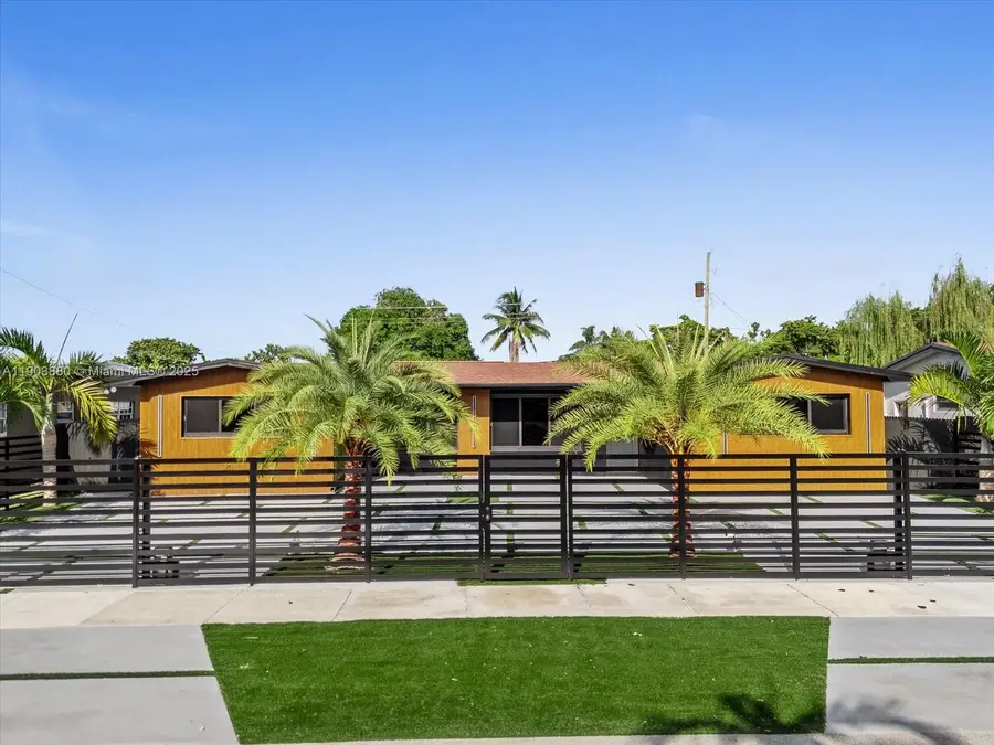 19511 NE 18th Pl, Miami, FL 33179 - Image #2