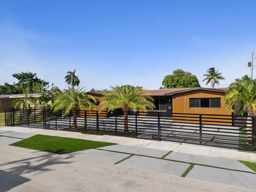 19511 NE 18th Pl, Miami, FL 33179 - Image #3