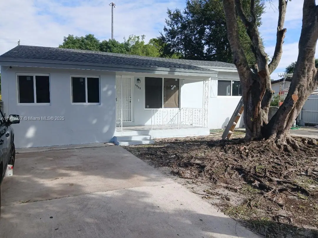 1535 NW 85th St, Miami, FL 33147 - Image #1