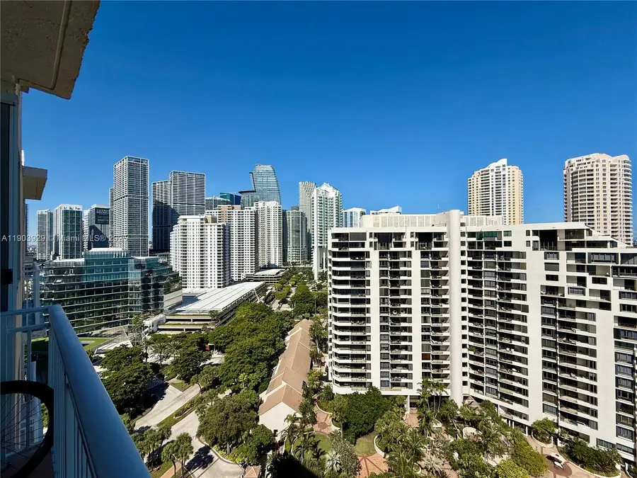 770 Claughton Island Dr #PH-21, Miami, FL 33131 - Image #2