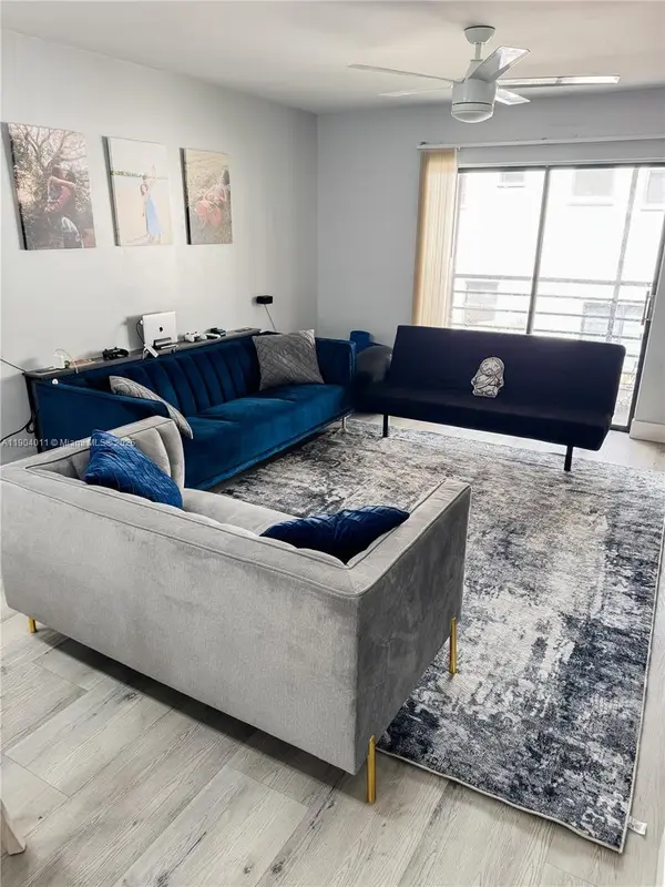 841 NE 207th Ln #3-204, Miami, FL 33179