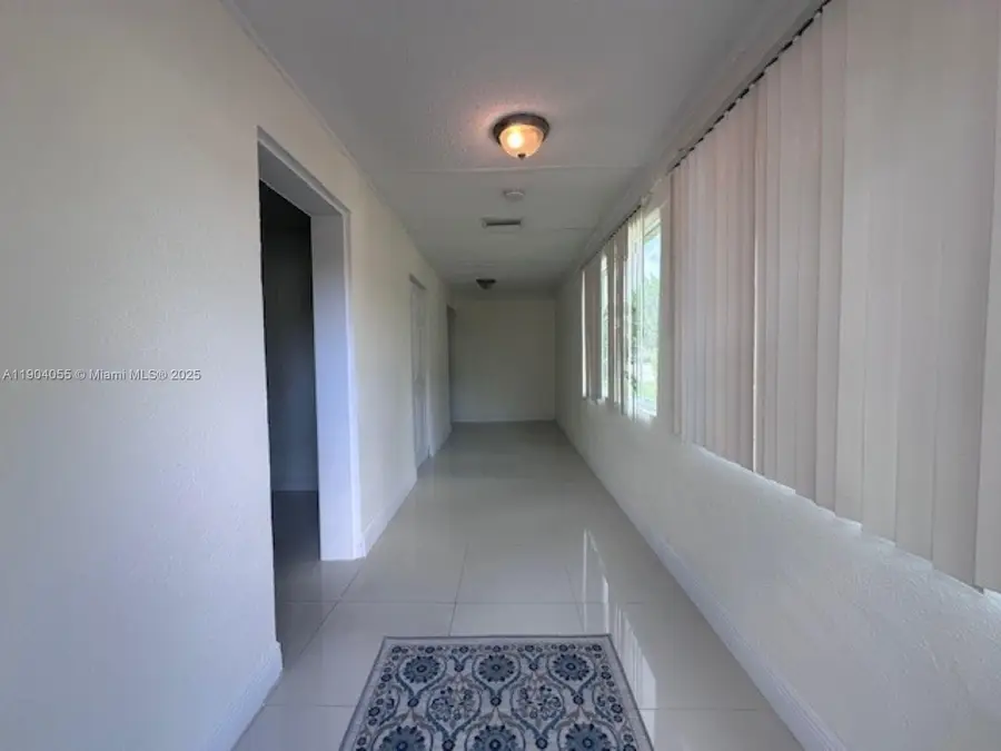 2898 NW 6th Ct, Fort Lauderdale, FL 33311 - Image #2