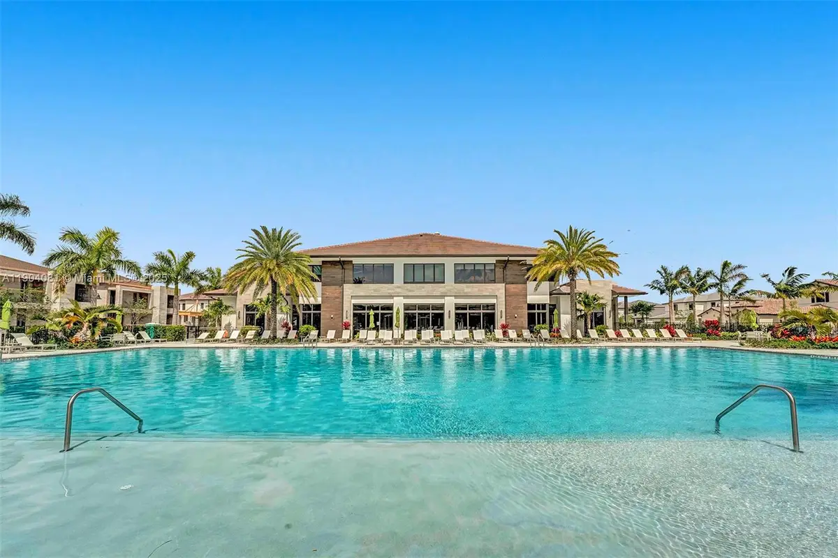 4614 NW 83rd Path, Doral, FL 33166 - Image #1