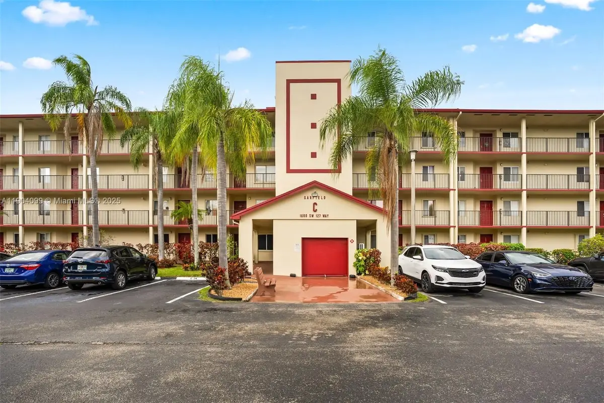 1600 SW 127th Way #302C, Pembroke Pines, FL 33027 - Image #1