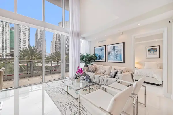 92 SW 3rd St #310, Miami, FL 33130