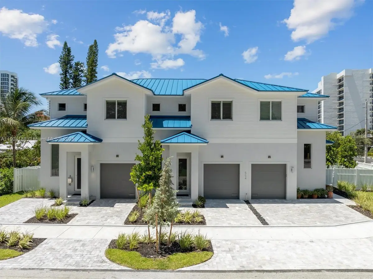 554 N Riverside Dr #B, Pompano Beach, FL 33062 - Image #1