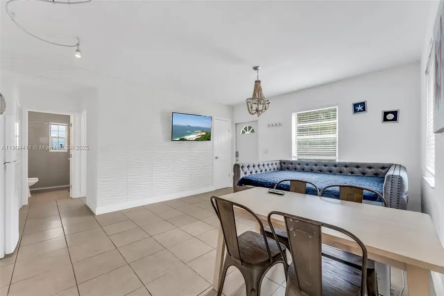 1639 Hayes St, Hollywood, FL 33020 - #2