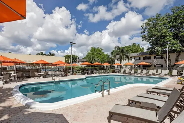 5640 SW 3rd Pl #110, Margate, FL 33068