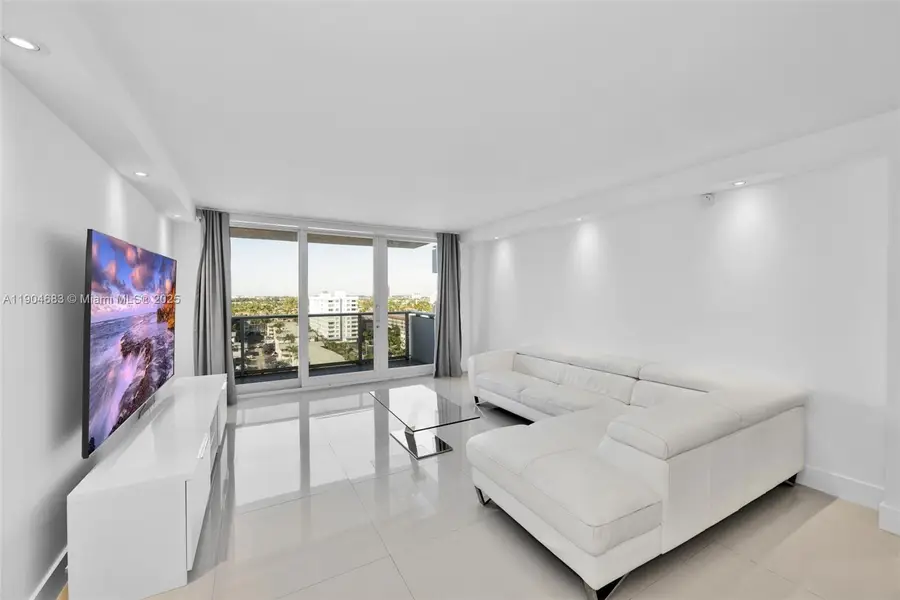 3140 S Ocean Dr #1011, Hallandale Beach, FL 33009 - #2