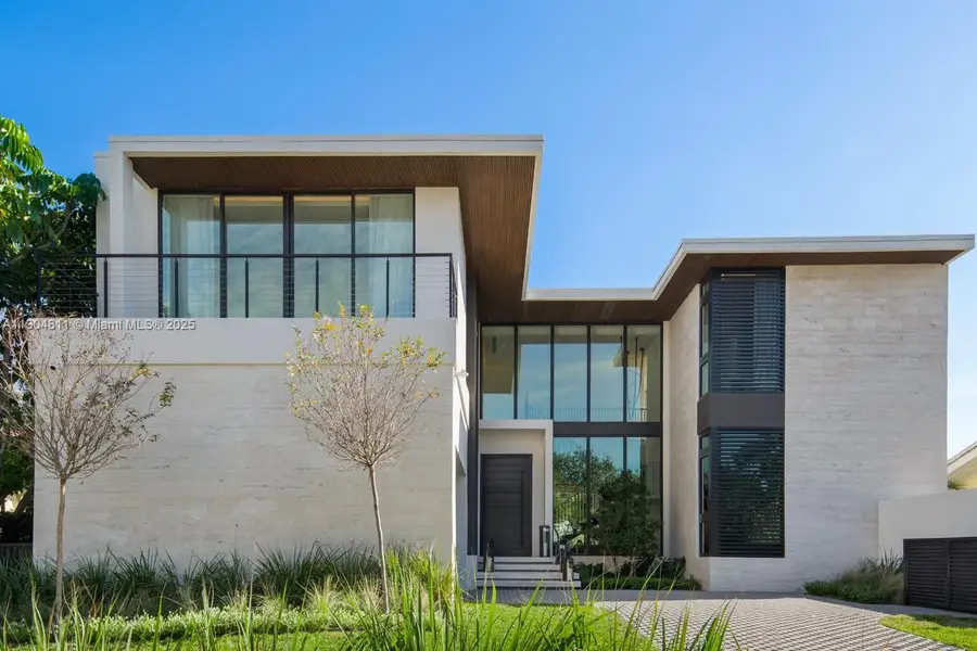 217 Bal Cross Dr, Bal Harbour, FL 33154 - Image #3