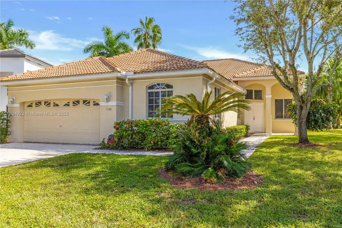 1102 Camellia Cir, Weston, FL 33326 - Image #1
