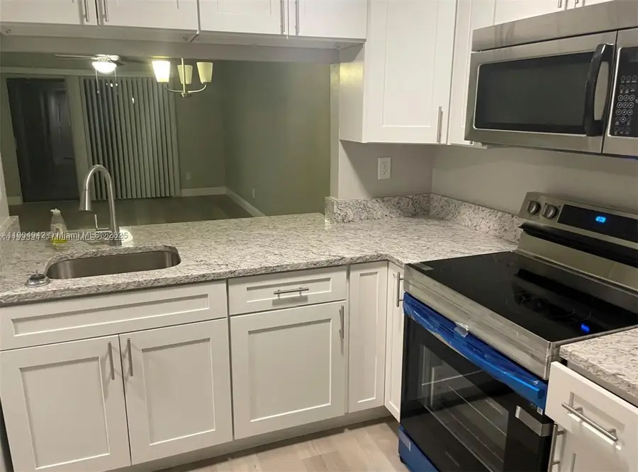 3252 Foxcroft Rd #314, Miramar, FL 33025 - Image #2