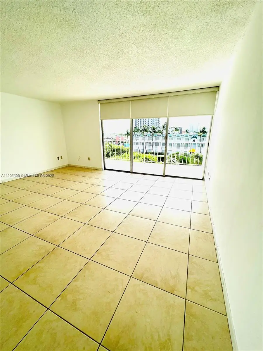1865 79th St Cswy #4L, North Bay Village, FL 33141 - Image #3