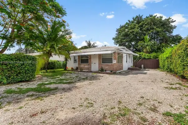 402 NW 102nd St, Miami, FL 33150