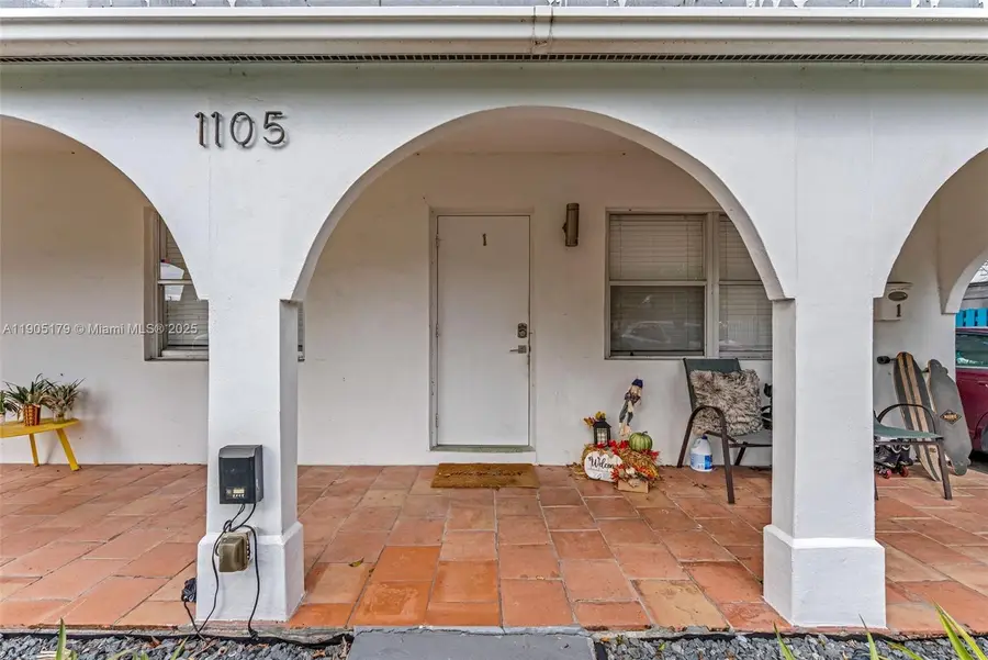 1105 NE 10th St, Hallandale Beach, FL 33009 - Image #3