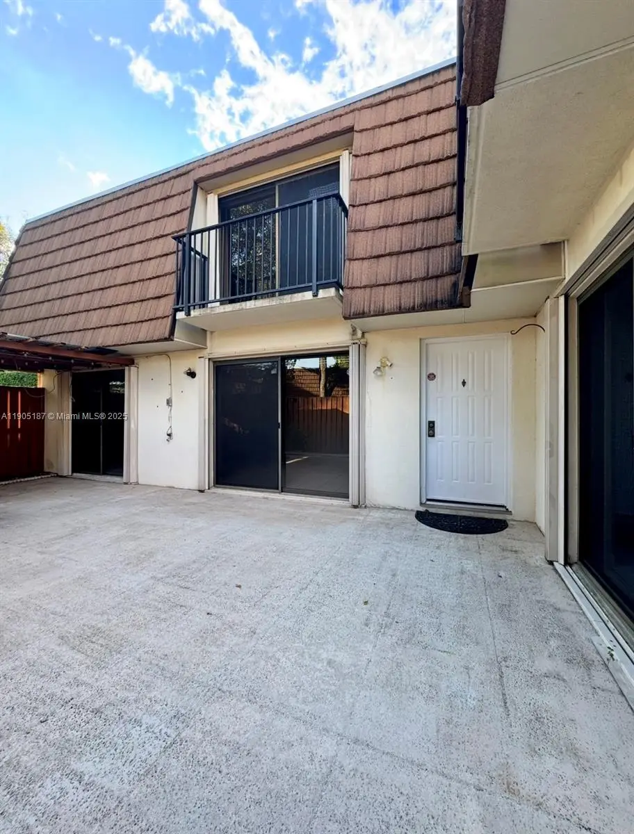 9143D SW 23rd St, Davie, FL 33324 - Image #1