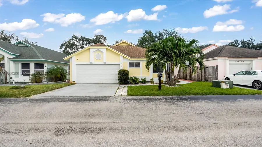 1008 W Jasmine Ln, North Lauderdale, FL 33068 - Image #2