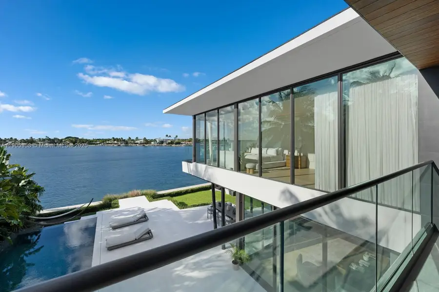 1165 N Biscayne Point Rd, Miami Beach, FL 33141 - Image #2